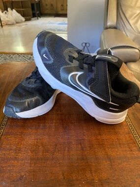 Nike Kids Black and White Velcro Athletic Sneakers